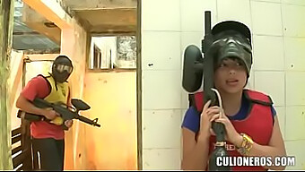 Culioneros - El Cuerpo Latino De Sandra León Expuesto En Paintball Video