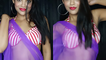 Mira A Esta Impresionante Belleza India En Bikini