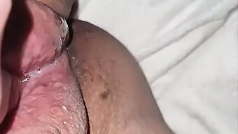 فتاة شعرية الآنسة سابيو سيكس تحصل على كريم بي من رجل متزوج