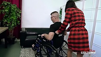 Handicapped Bf Saa Raskasta Vitun Hänen Milf Tyttöystävä