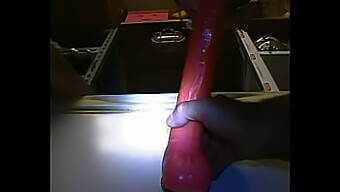 Intensive Dildopenetration Mit Dildo Und Deeptroath Beschriftet