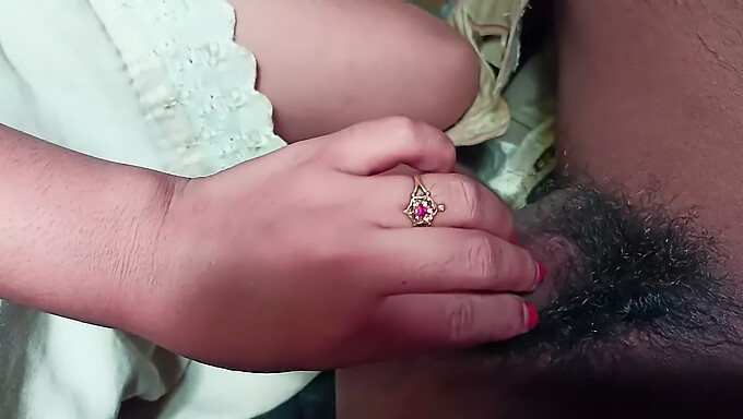 बड़े बॉलबस्टिंग और प्राकृतिक टीन (18+)