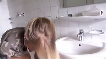 Grote Kont Blonde Duitse Milf Krijgt Een Creampie In Deze Geweldige Video