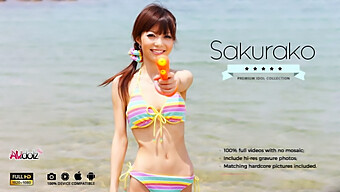 Sakurako สาวผมหนาได้รับความสุขที่รุนแรงด้วยของเล่นเพศและการเจาะลึก