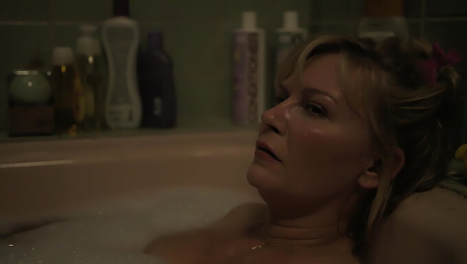 Kirsten Dunsts Sensuelle Reise I 'Central Florida Goddess'