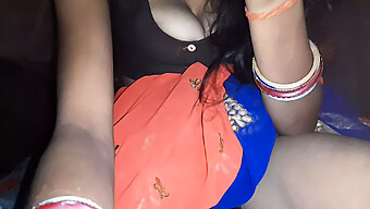 Desi Tanya的感性口交和69式